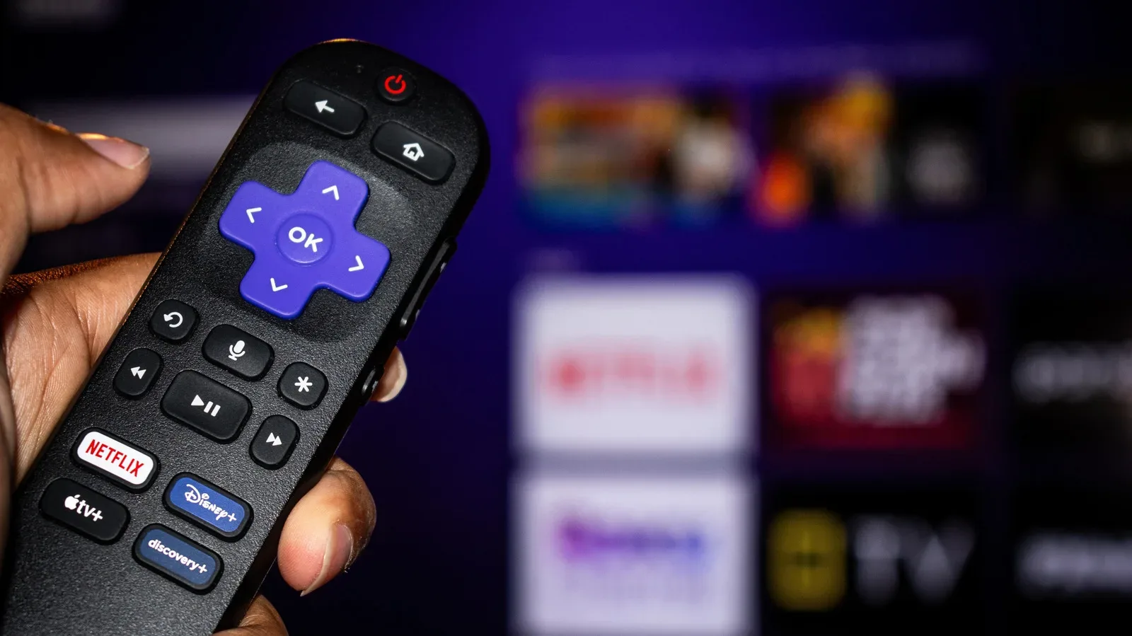 Roku TV Picture Settings menu showing Picture Mode and Customize picture options