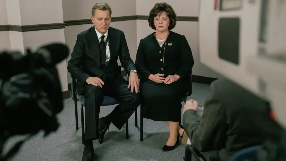 Netflix Sets Dec. 10 Premiere for ‘The Murder of JonBenét Ramsey’ With Melissa McCarthy and Clive Owen First Look