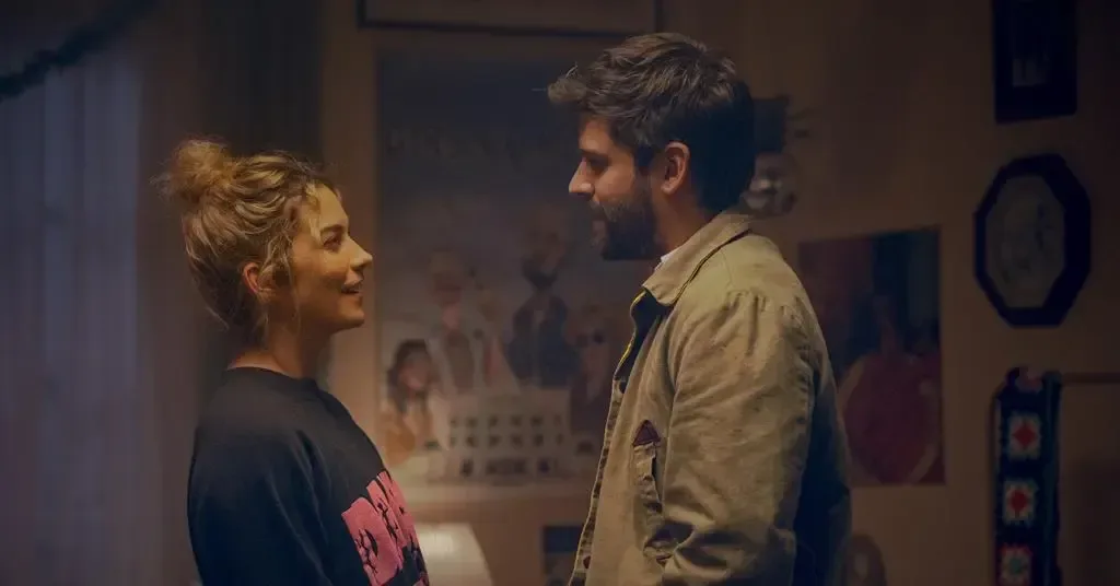 Annie Murphy and Cooper Raiff in All That She Wants