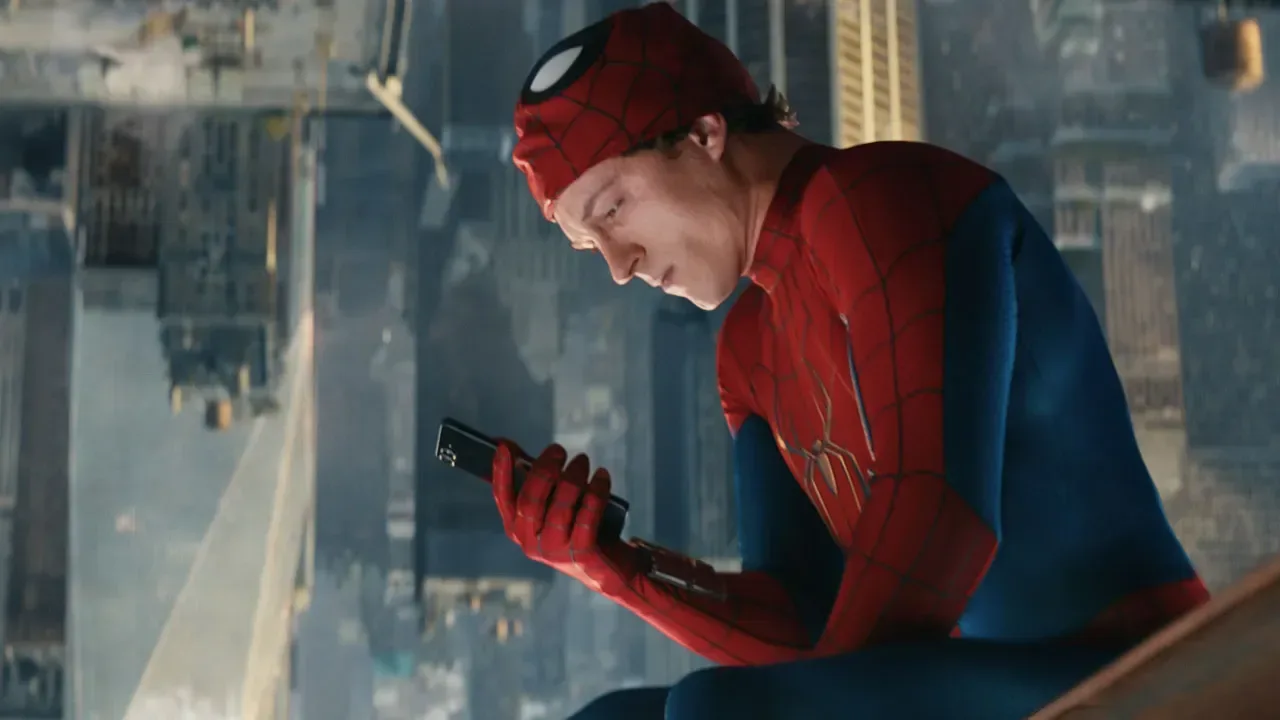 Peter Parker, MJ and Ned Leeds in a Spider-Man film scene