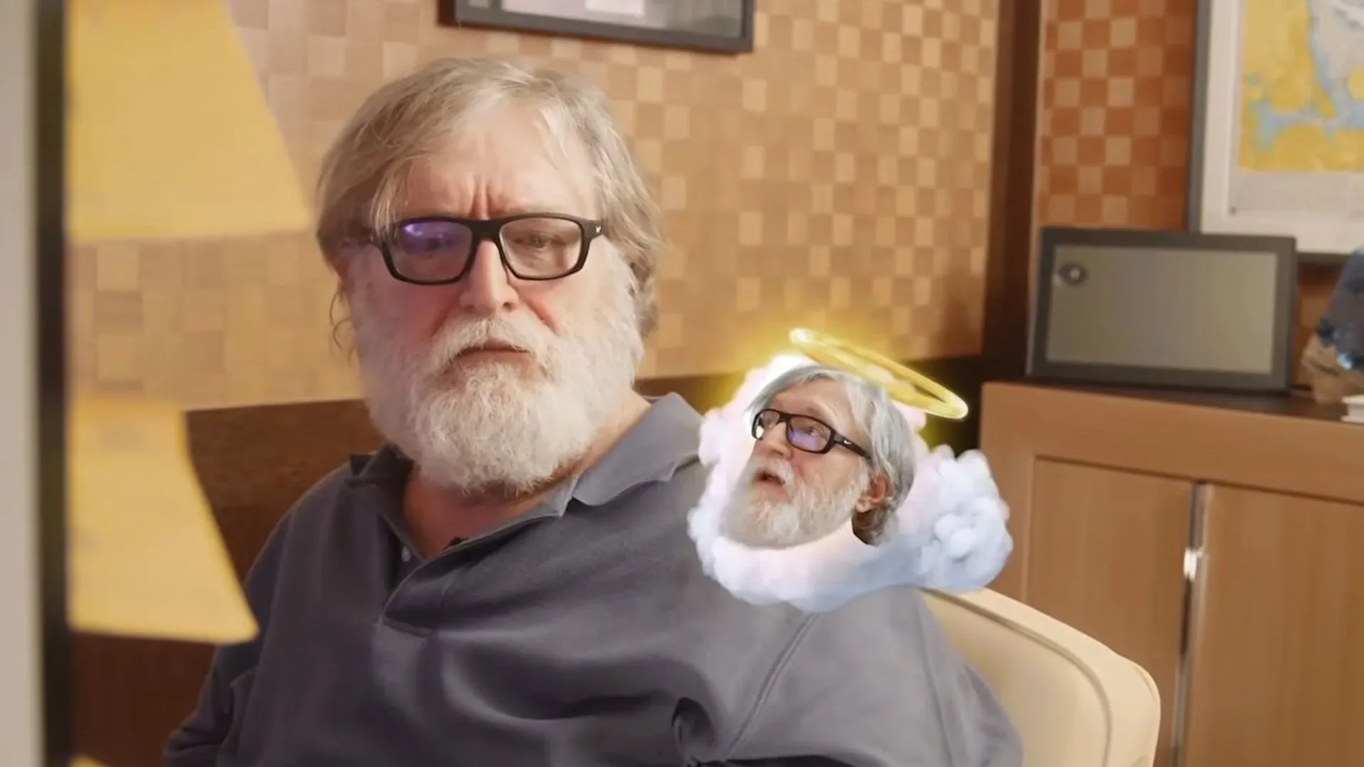 Gabe Newell discussing player agency and online-game security in a 2013 university lecture