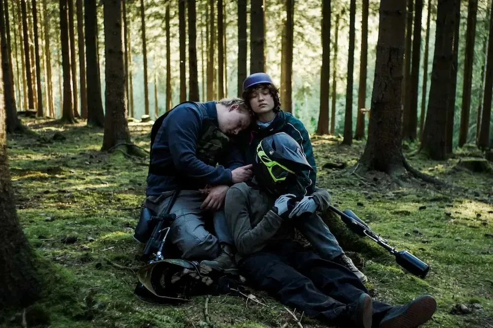 Florian Geißelmann, Anton Petzold and Mathilda Smidt in the German teen drama Oasis