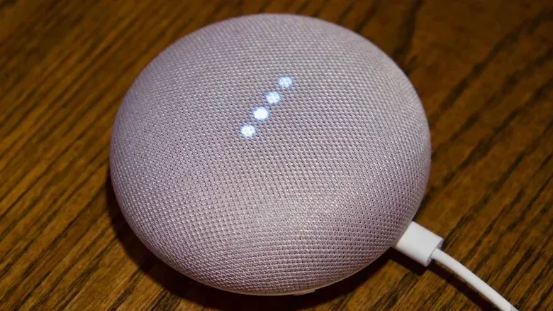 Nest Hub display during a factory reset initiated with the rear volume buttons