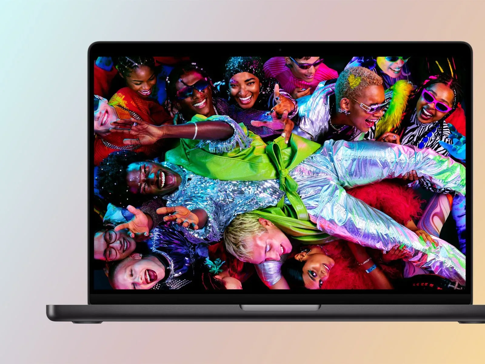 Amazon Cuts $900 From a 16-Inch M5 Max MacBook Pro With 36GB Memory and 2TB Storage