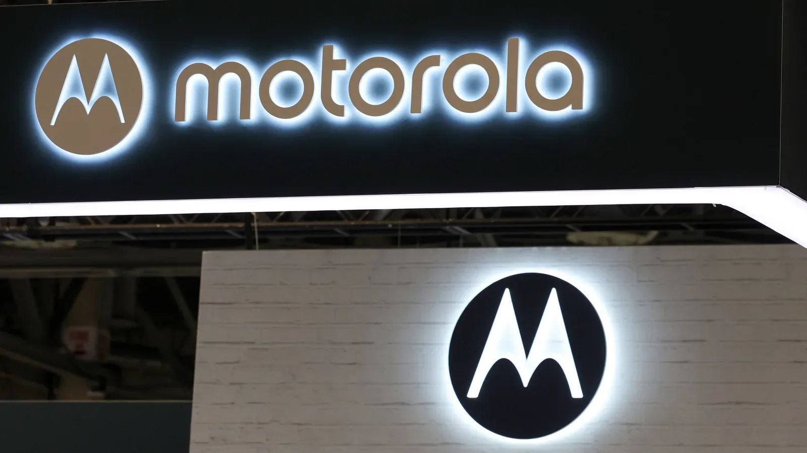 Silhouette of Motorola’s teased compact book-style Razr foldable