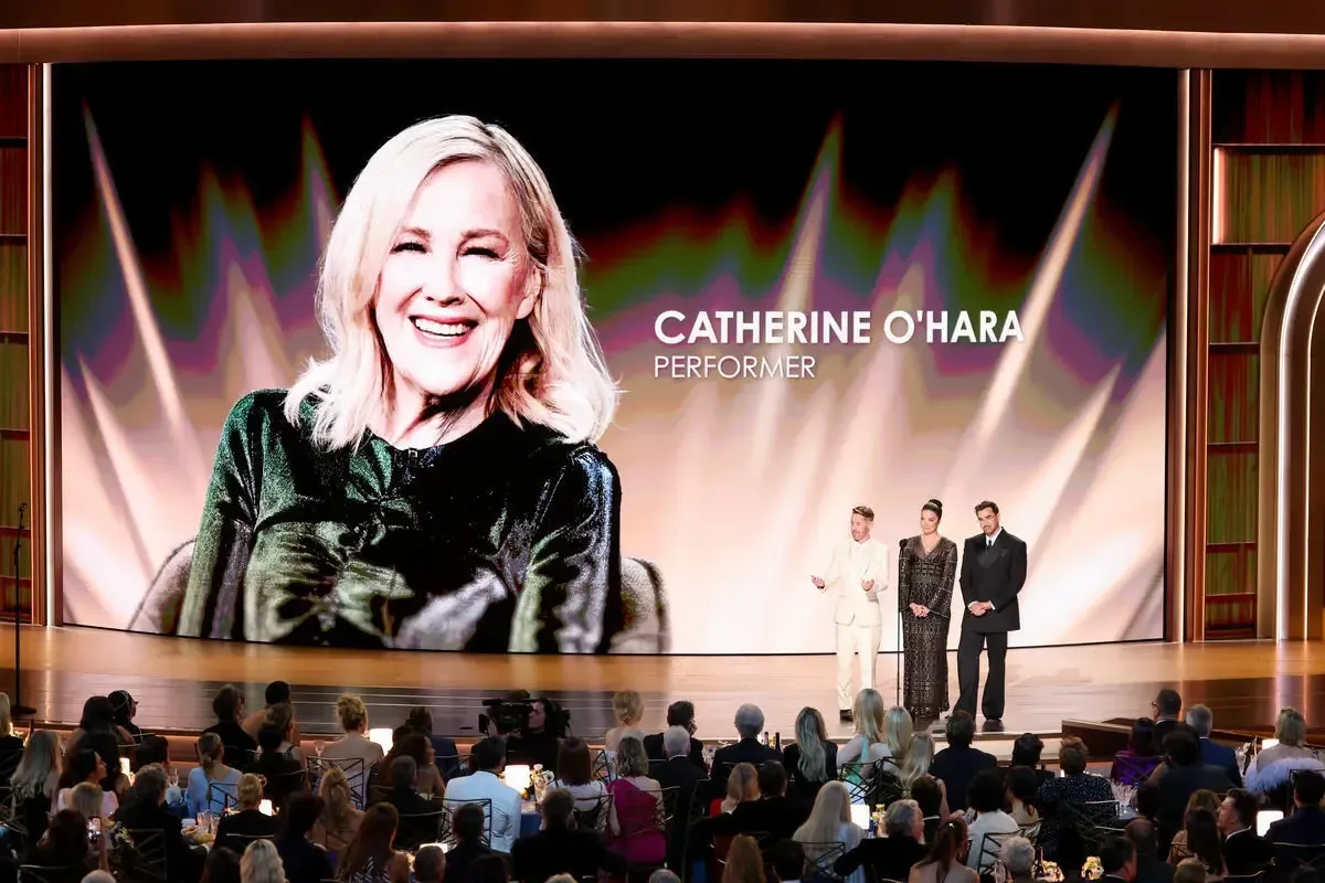 Macaulay Culkin, Annie Murphy and Dan Levy honoring Catherine O’Hara at the 78th Emmy Awards