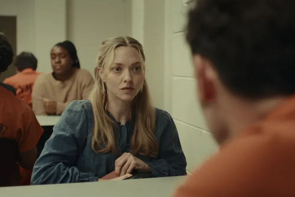 Amanda Seyfried and Scoot McNairy in The Life and Deaths of Wilson Shedd