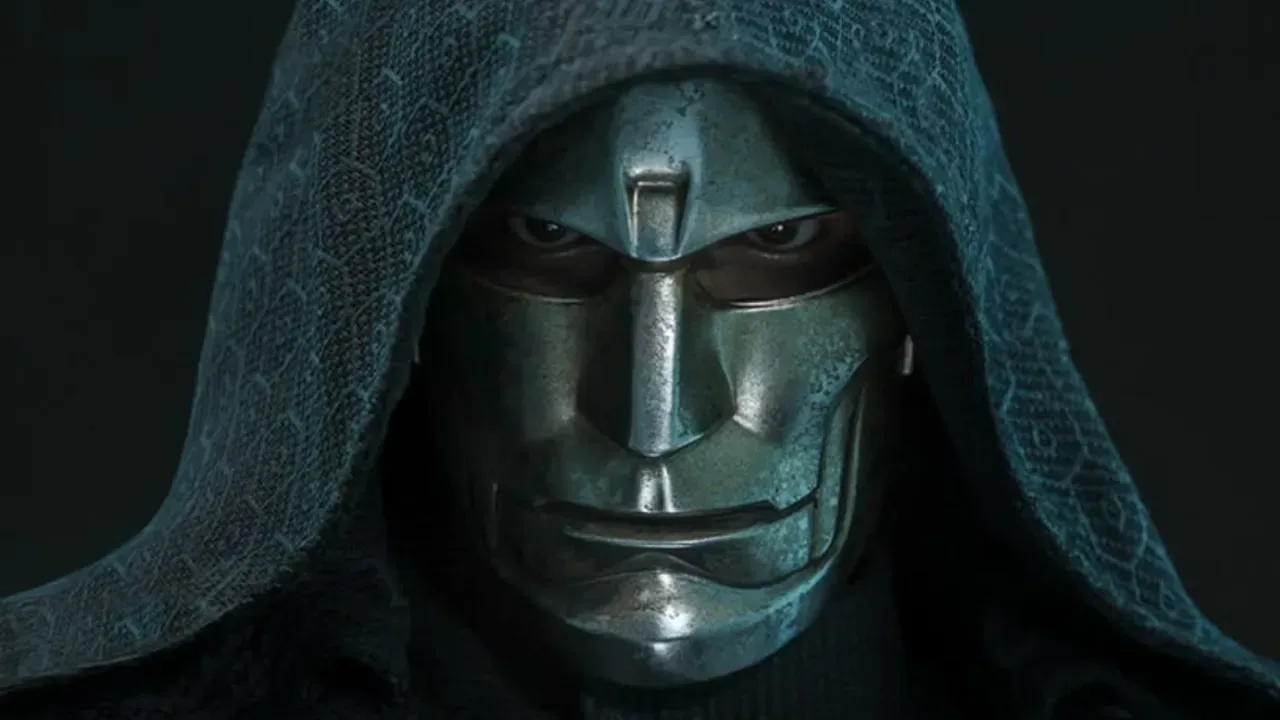 Hot Toys’ Victor von Doom Figure Offers a More Regal Look at Avengers: Doomsday’s Metal Monarch