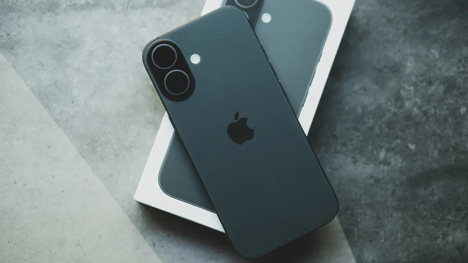 iPhone Camera settings menu showing Preserve Settings options
