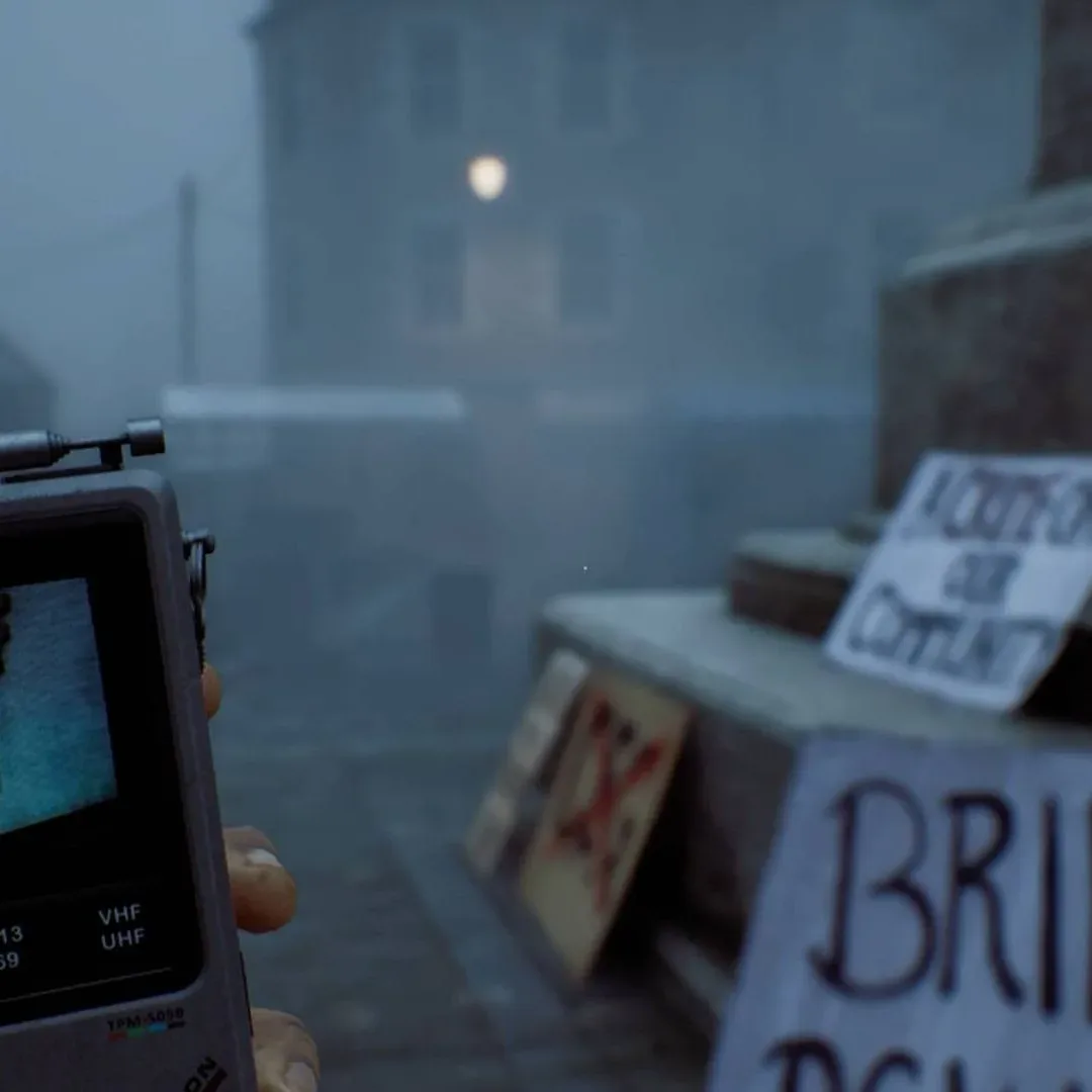 The alley with bunting located before Peter’s Newsagents in Silent Hill Townfall
