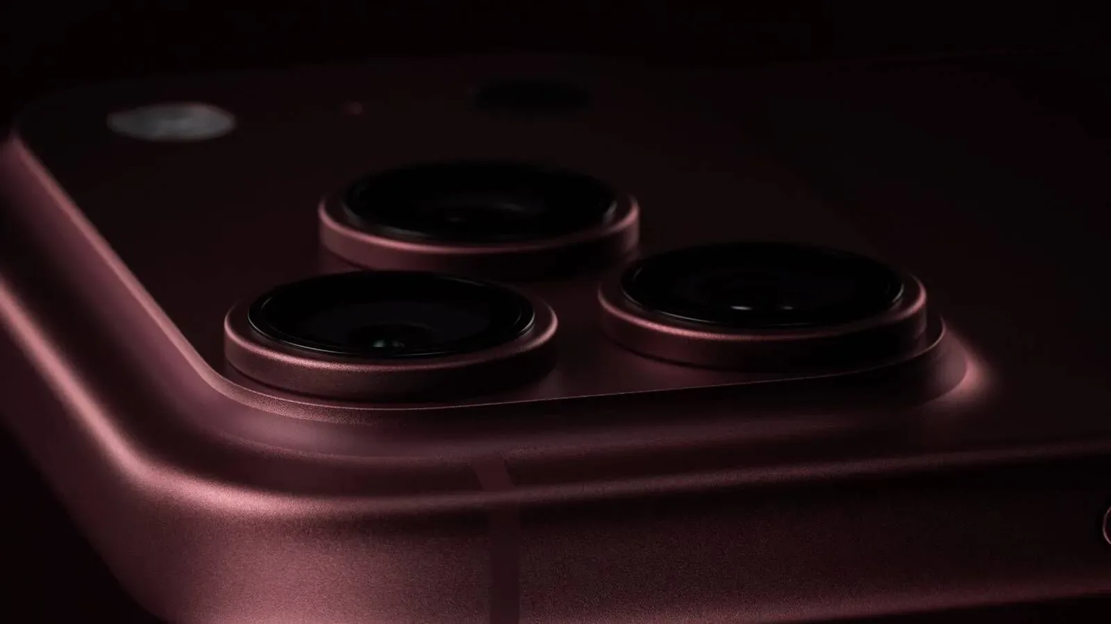 iPhone 18 Pro camera interface showing Photographic Styles texture and grain controls