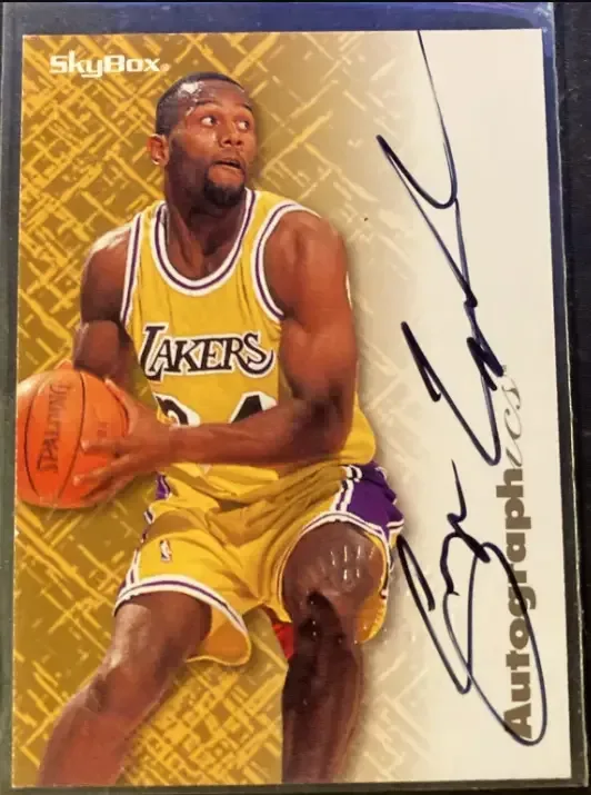 1996 SkyBox Autographics George Lynch basketball card with black-ink signature and gold-foil logo
