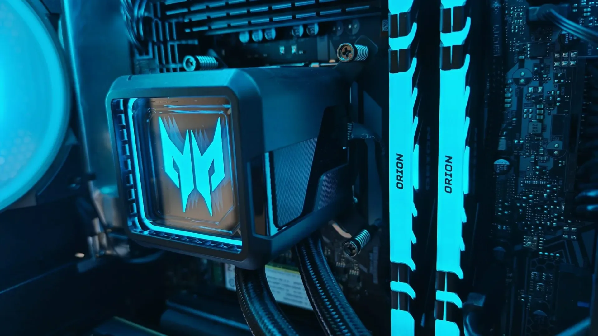 The pump header of the Acer Predator Orion 7000 (2025)'s AIO cooler