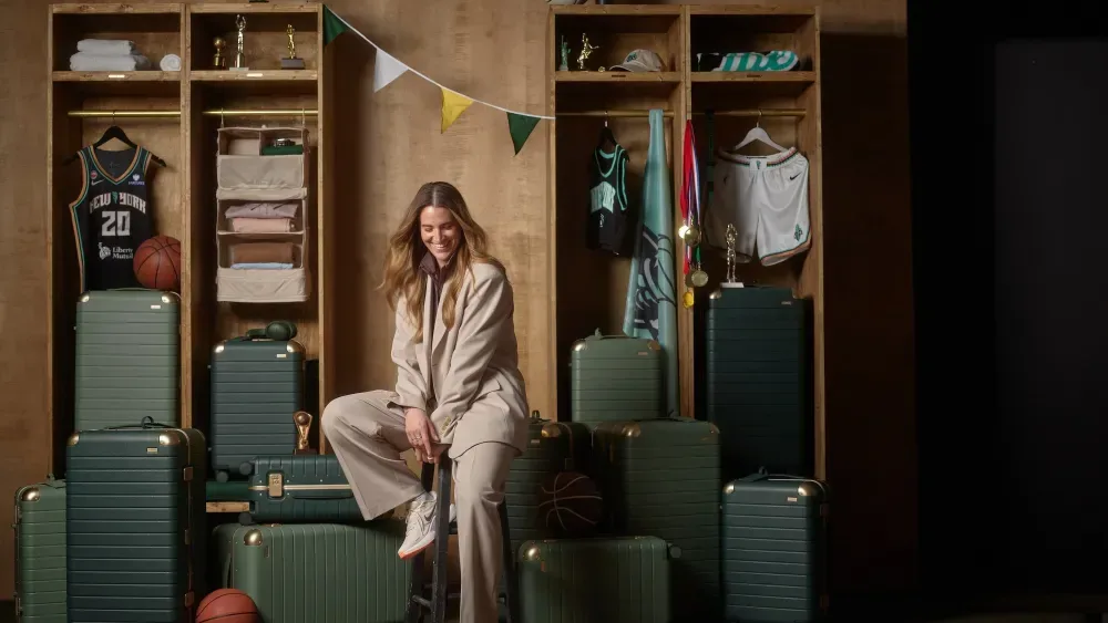 Away x Sabrina Ionescu Aluminum Edge Bigger Carry-On in No. 20 Legacy
