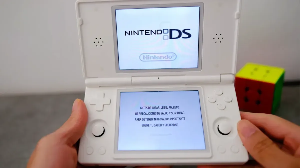 NitroDeck’s DS-inspired Android launcher displayed on a dual-screen handheld