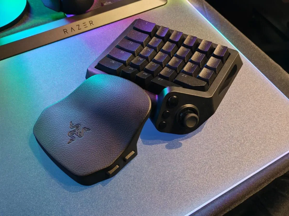 The Razer Tartarus V2 Pro as seen at the Razer booth at Gamescom