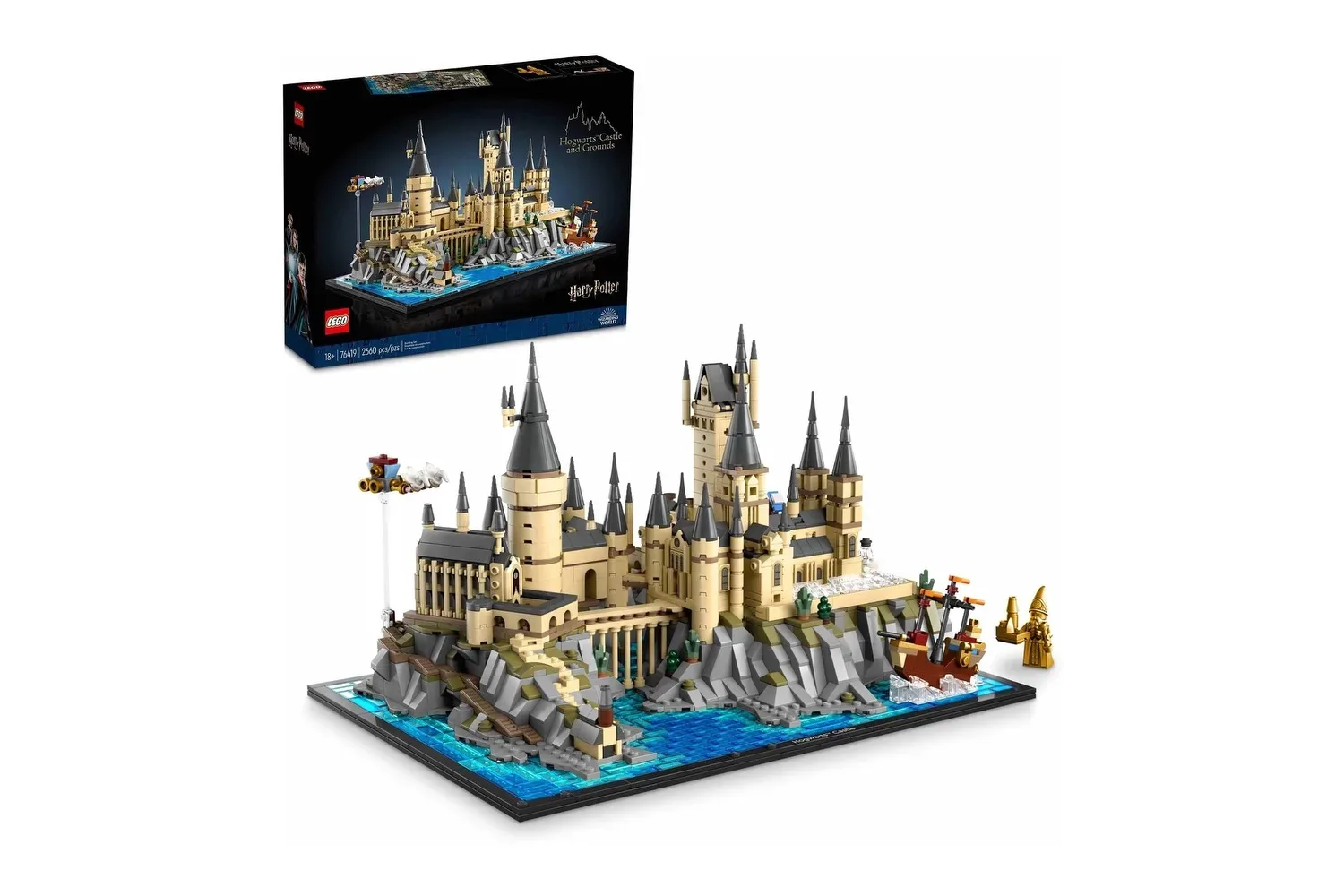 LEGO Harry Potter Hogwarts Castle and Grounds micro-scale display model