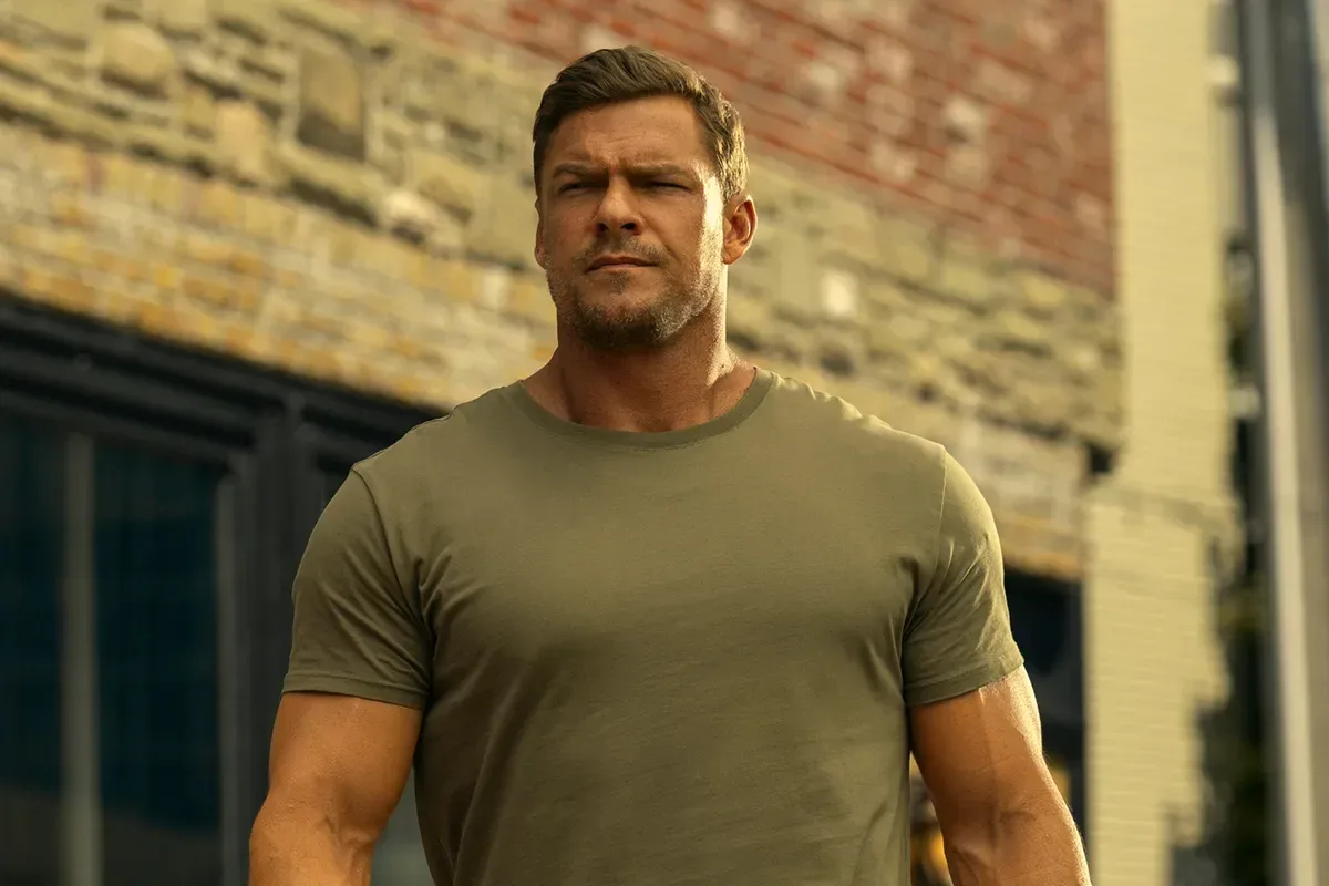 Alan Ritchson as Jack Reacher in the Prime Video action series