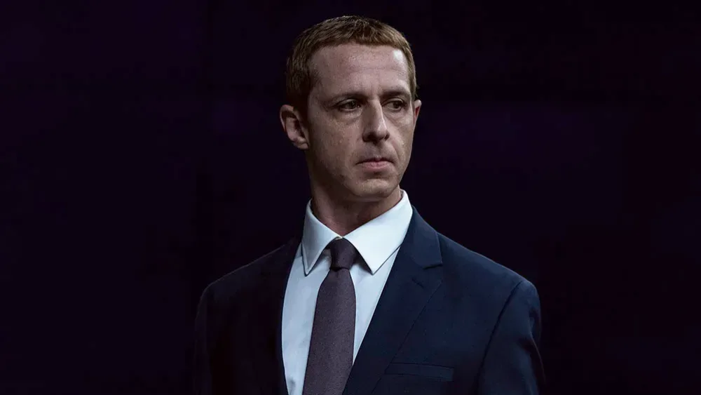 Jeremy Strong Stayed in Character as Mark Zuckerberg for ‘The Social Reckoning,’ Aaron Sorkin Says