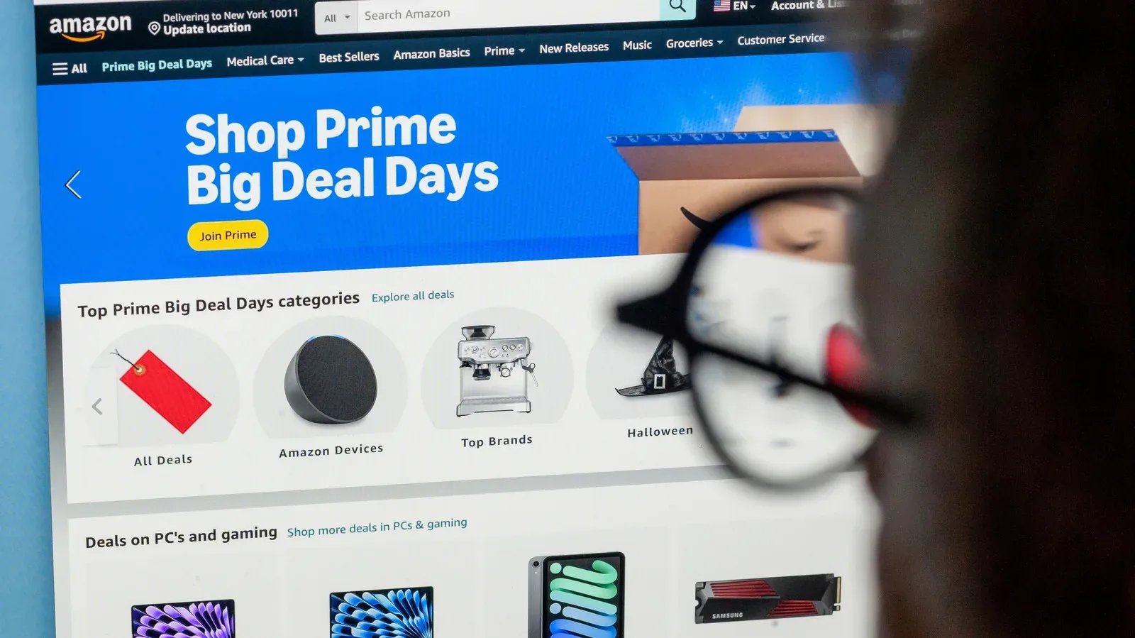 Amazon product listing showing a Price History button beside the price