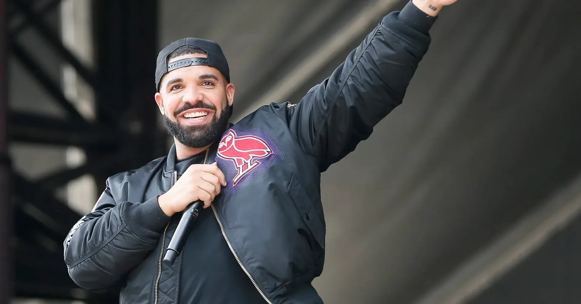 Drake and Gordo during a surprise Toronto stage appearance