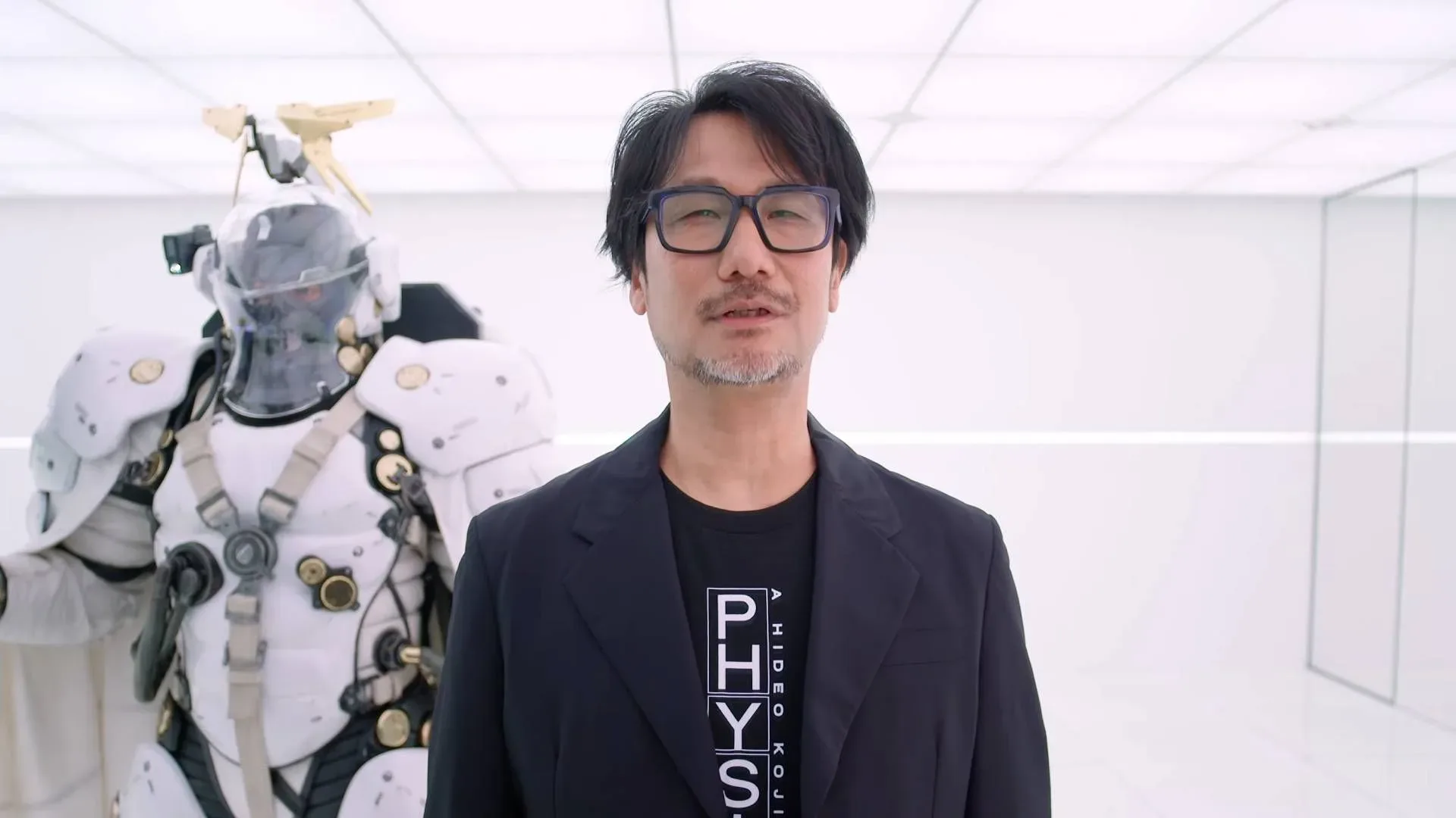 Hideo Kojima discusses OD during an Xbox presentation at Tokyo Game Show