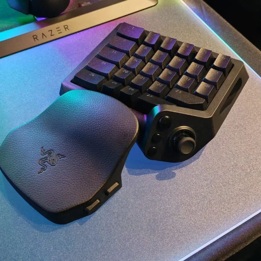 The Razer Tartarus V2 Pro as seen at the Razer booth at Gamescom