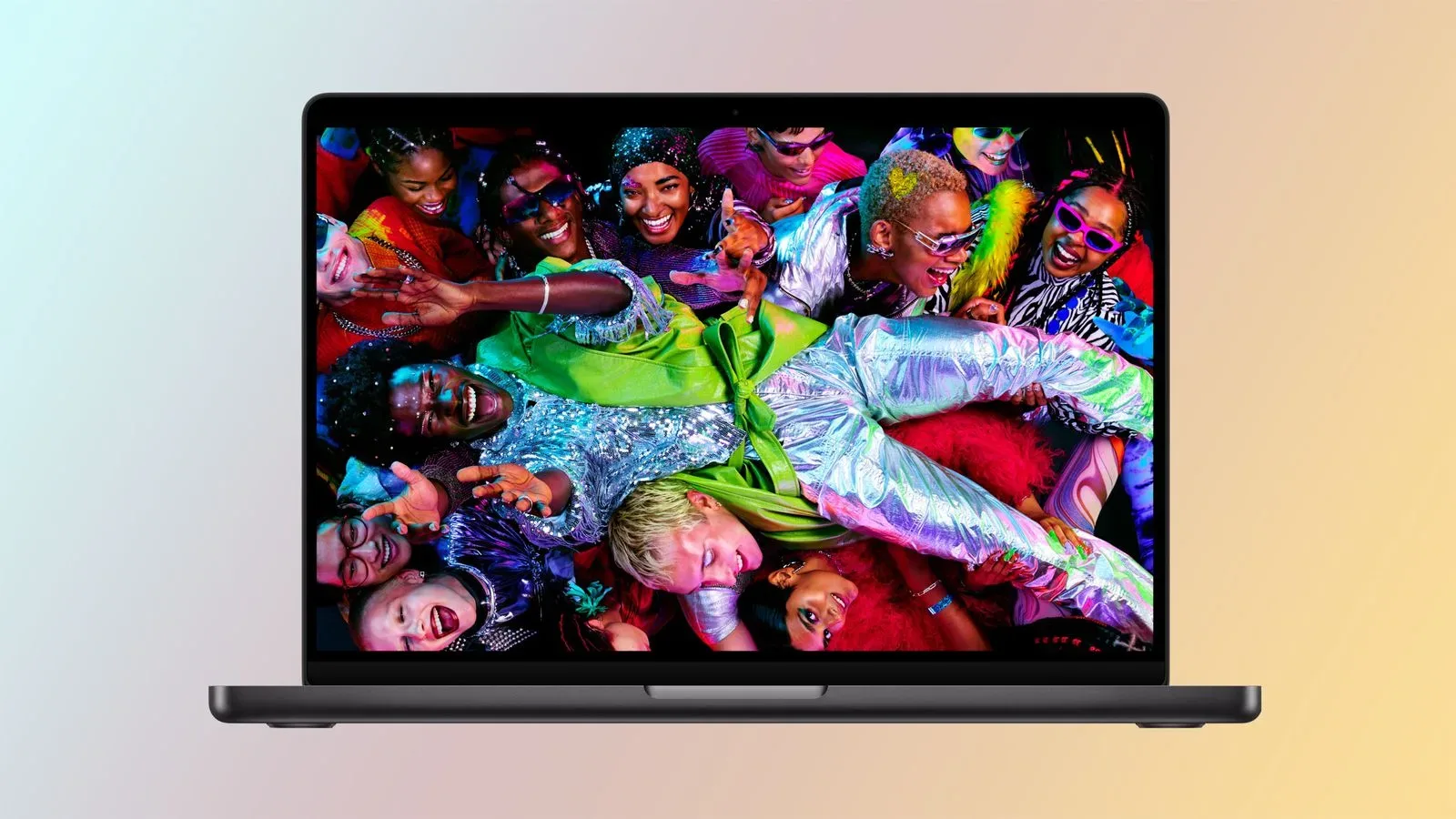 16-inch Apple MacBook Pro with M5 Max configuration details and discounted price