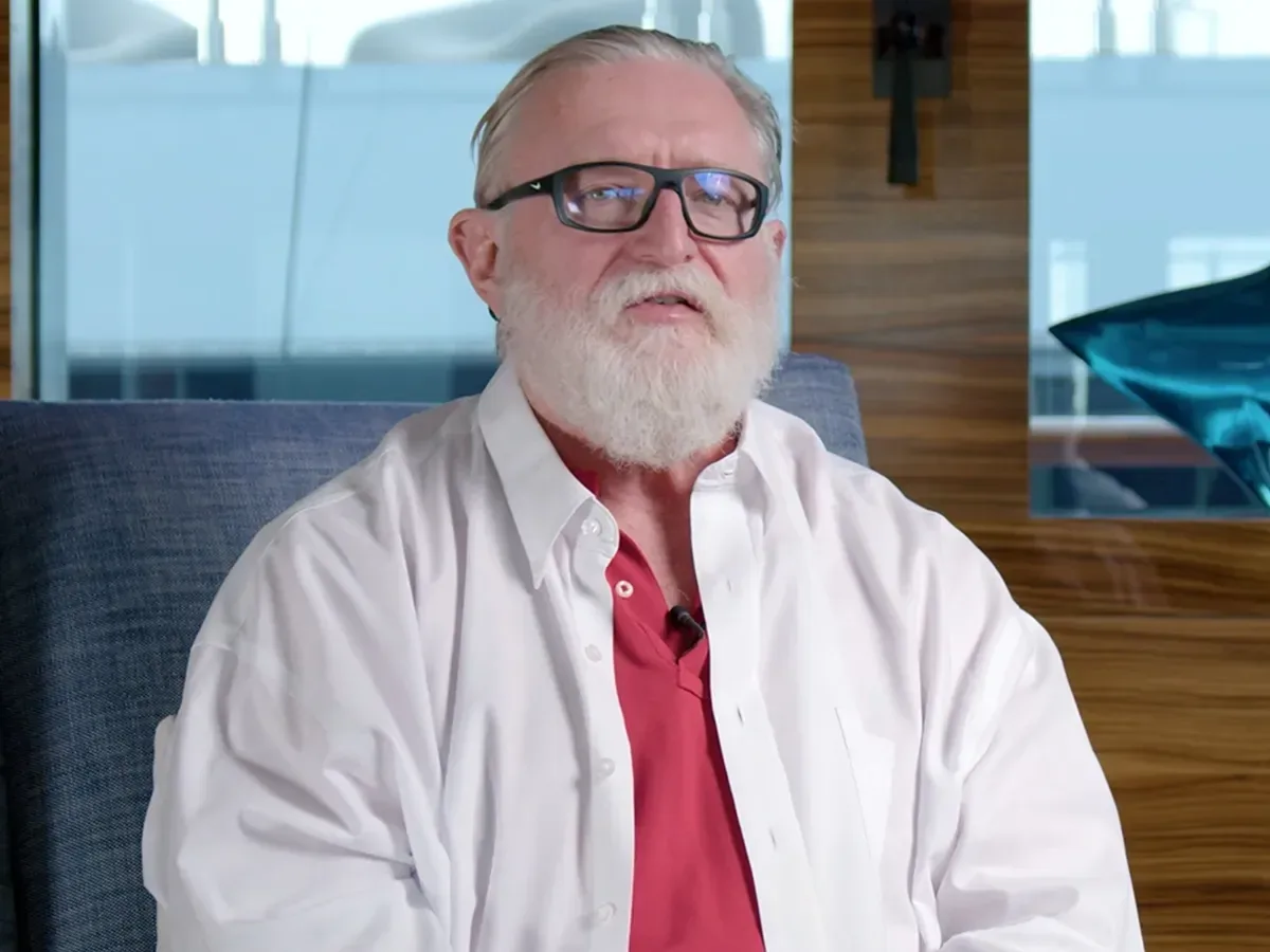 Minh Le Recalls Gabe Newell’s Valve Throat-Singing Phase, and the Office Apparently Shut Its Doors