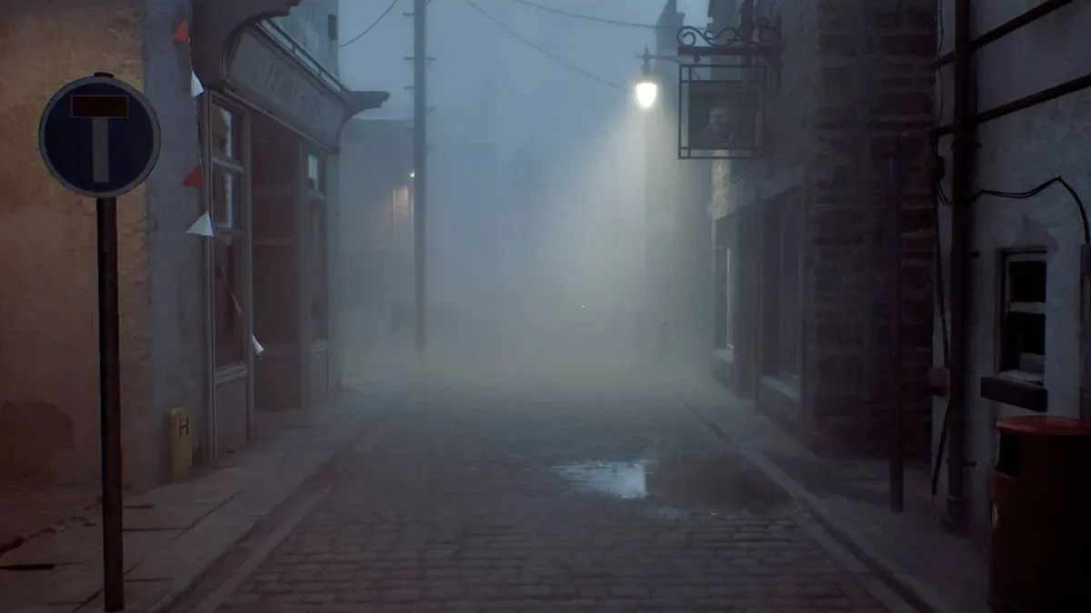 Simon Odell explores the foggy streets of St Amelia in Silent Hill: Townfall