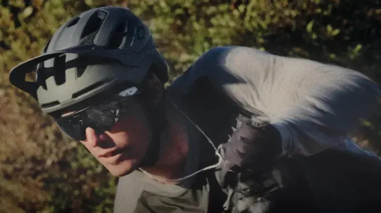 Mixed reality headset and virtual interface illustration