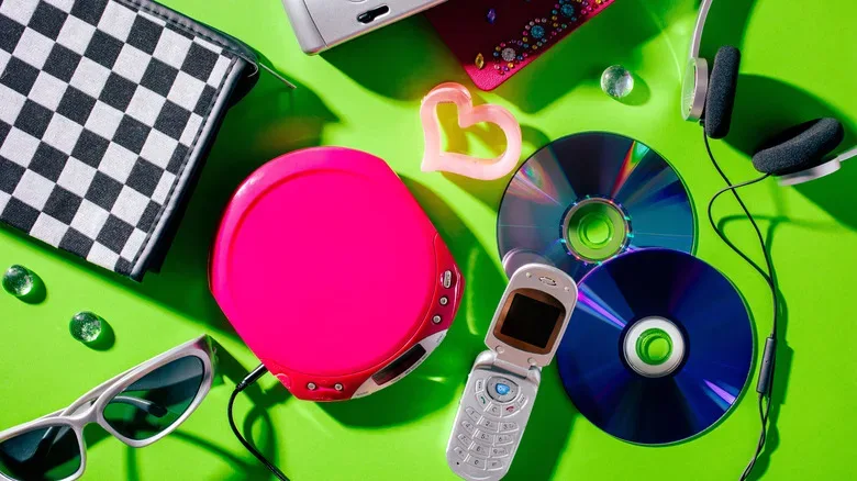 Game Boy-inspired AP30 Music Boy with a microSD music library