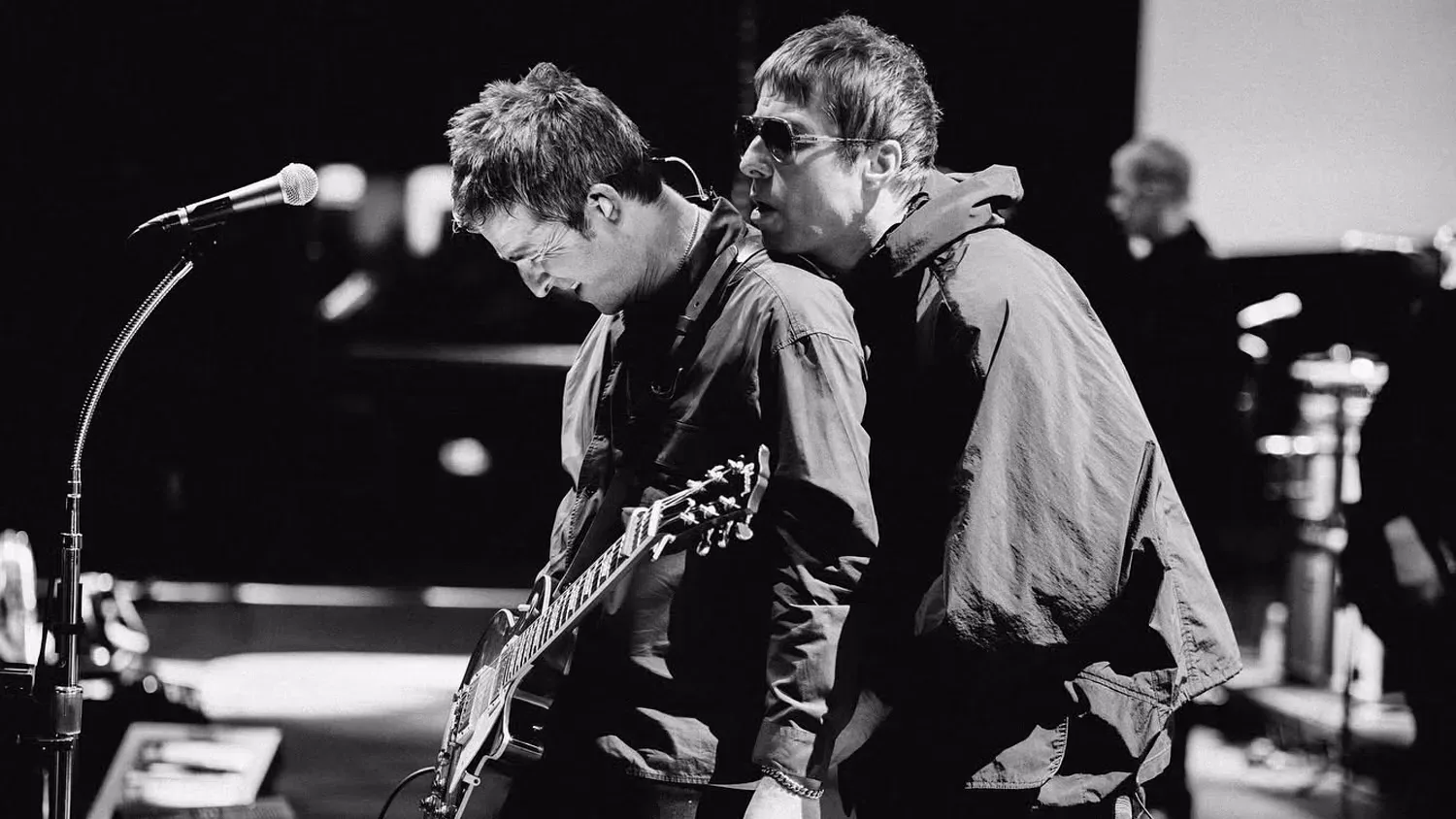 Oasis: Don’t Look Back In Anger