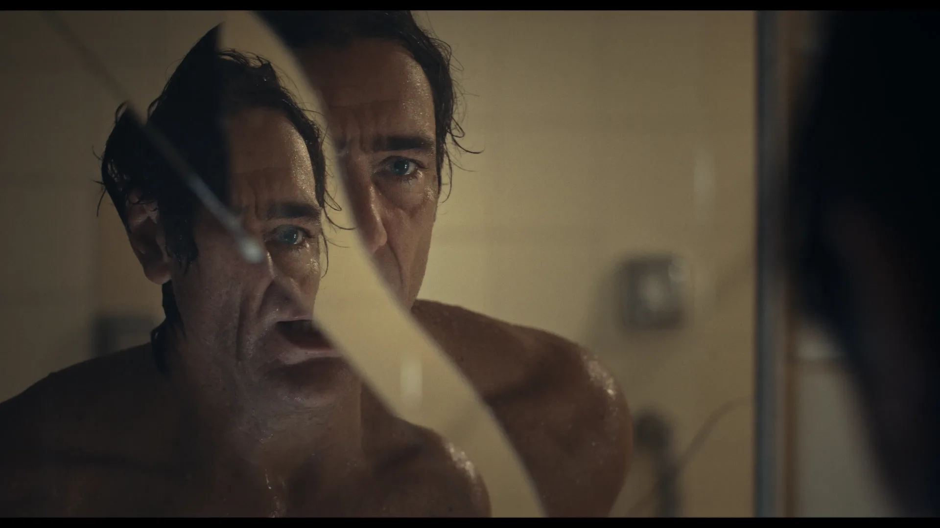 Adriano Giannini as Mariano Guerra in Back to Buenos Aires