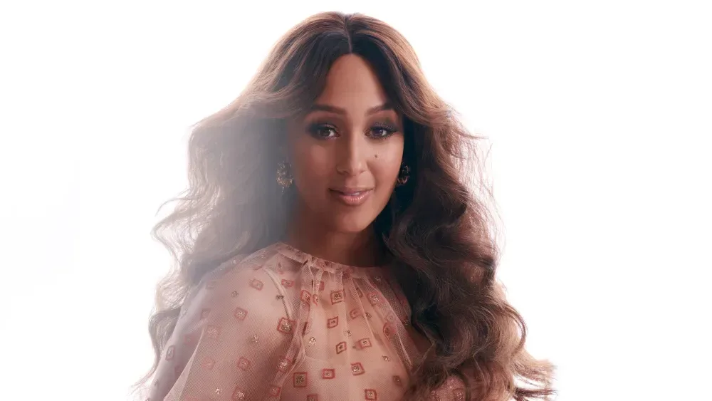 Tamera Mowry-Housley Joins ‘Scrubs’ Season 2 as Pediatric Doctor Dr. Steffie