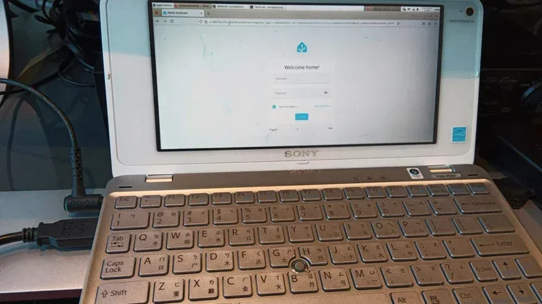 Laptop battery and power adapter checked before 24-hour smart-home use