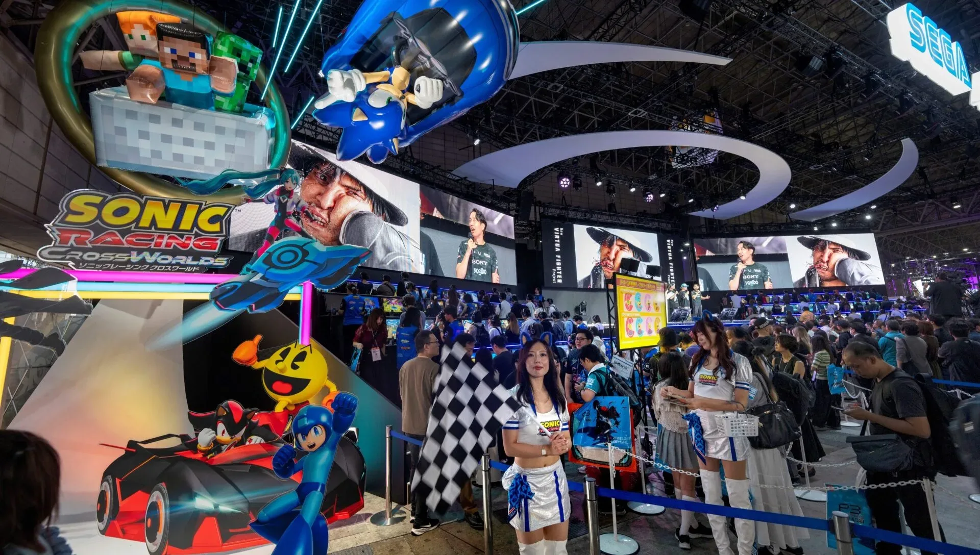 Tokyo Game Show convention hall after final-day cancellation due to Typhoon Dujuan
