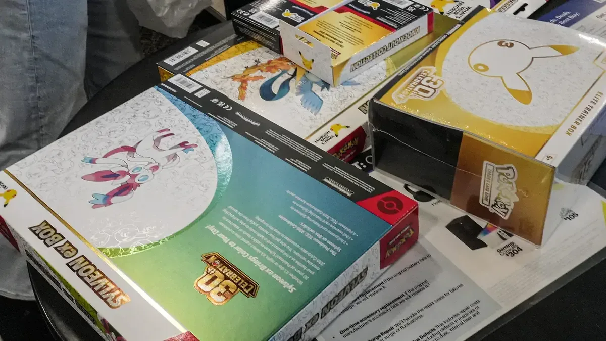 Pokémon 30th Celebration RGB Mew ex card