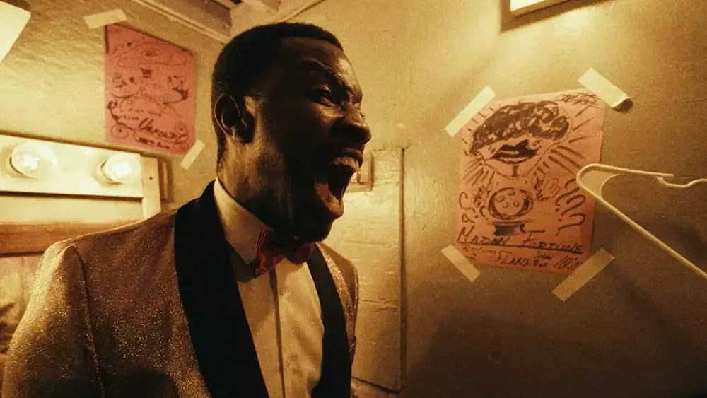 A motel-room scene from Deanté Gray’s Voices