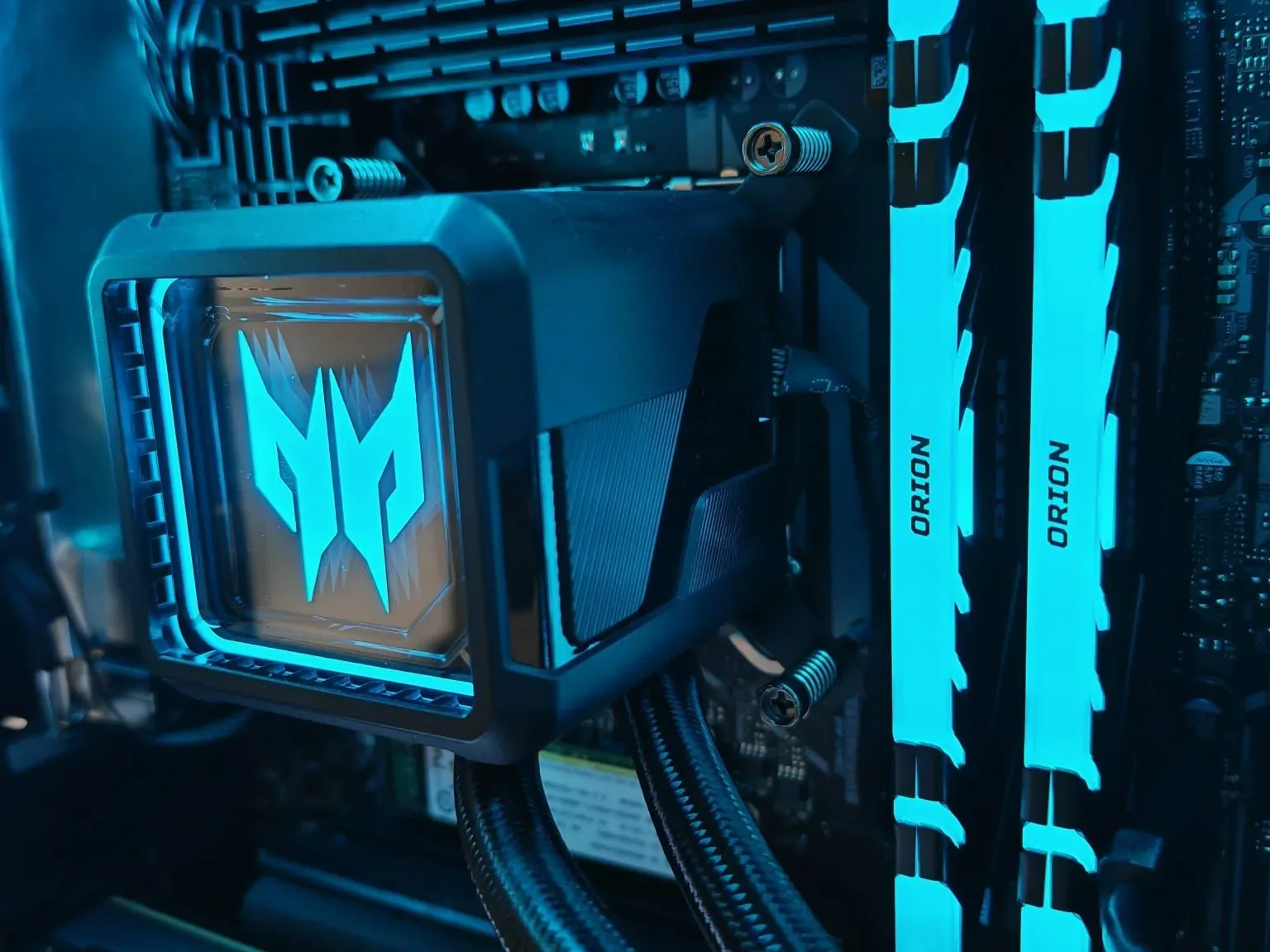 The pump header of the Acer Predator Orion 7000 (2025)'s AIO cooler