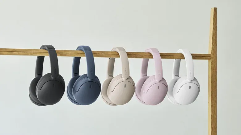 Sony's WH-CH730N headphones