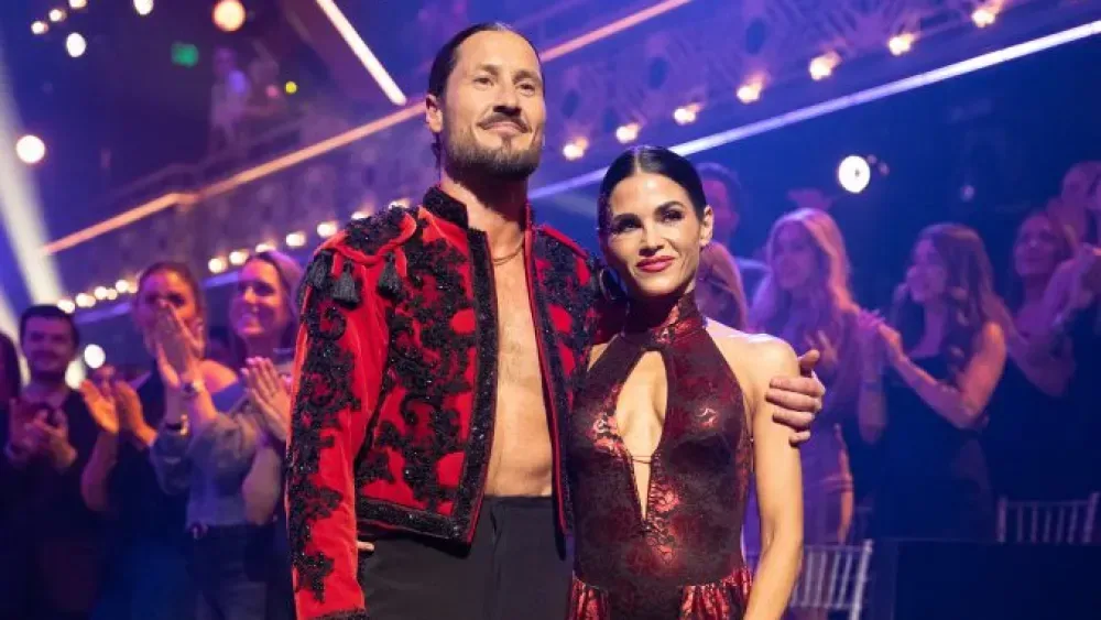 Jenna Dewan is set to dance a Viennese waltz with Alan Bersten