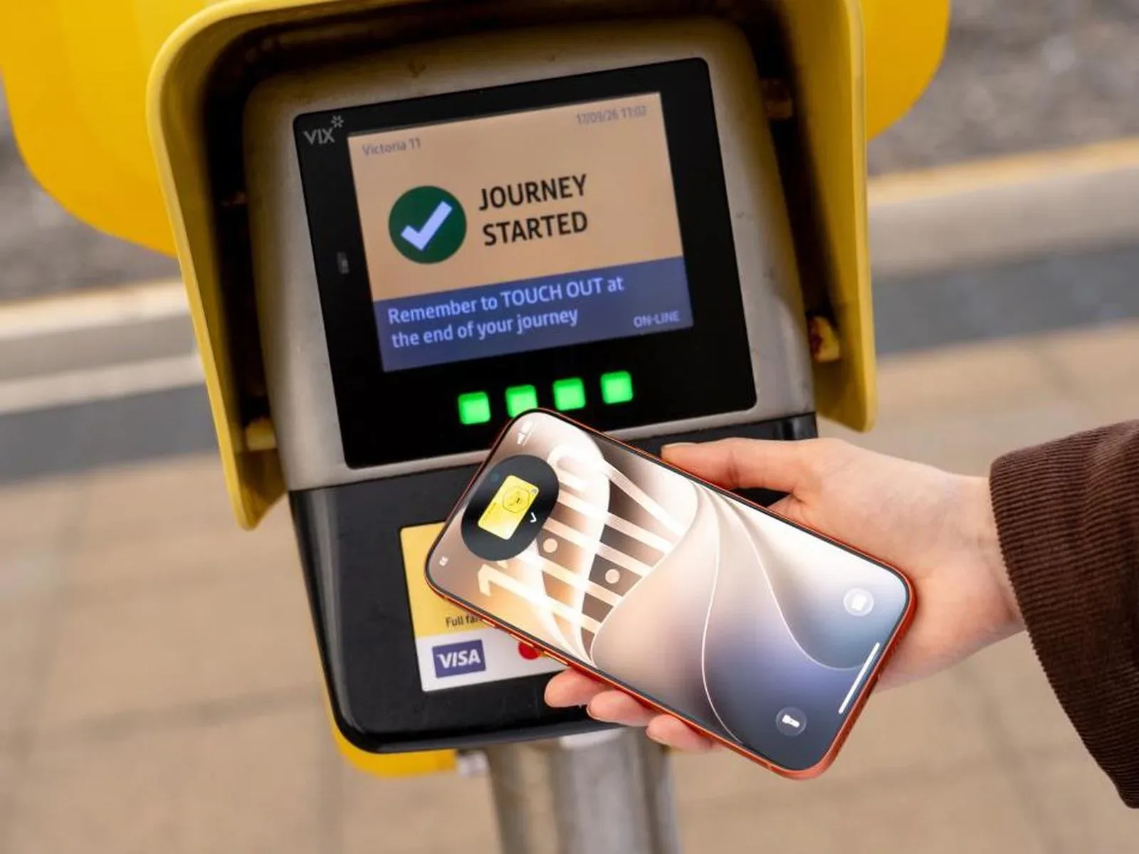 Apple Wallet Travel Card setup screen with Bee Network selected
