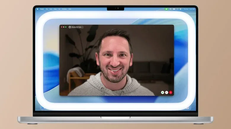 Mac camera controls with Studio Light and Edge Light options