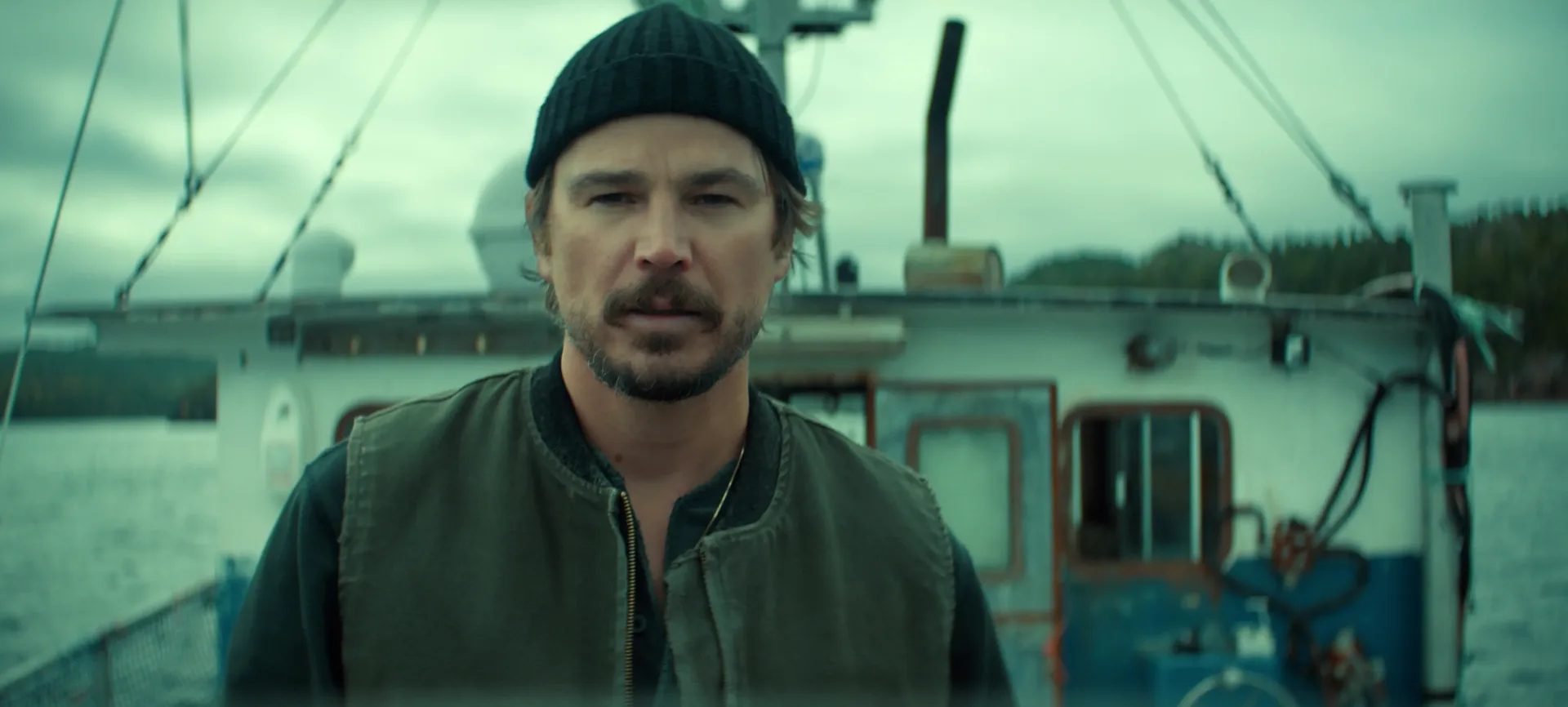 Josh Hartnett as Calvin Penney in Netflix limited series Below