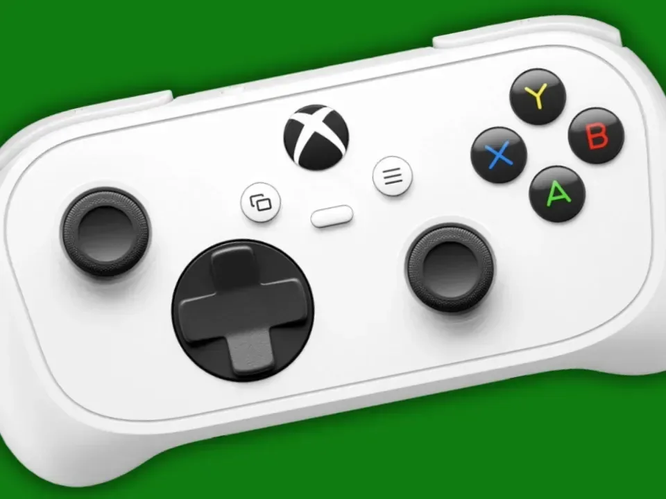 Close view of the Xbox Nano Controller’s smaller rectangular form factor and disc-style D-pad