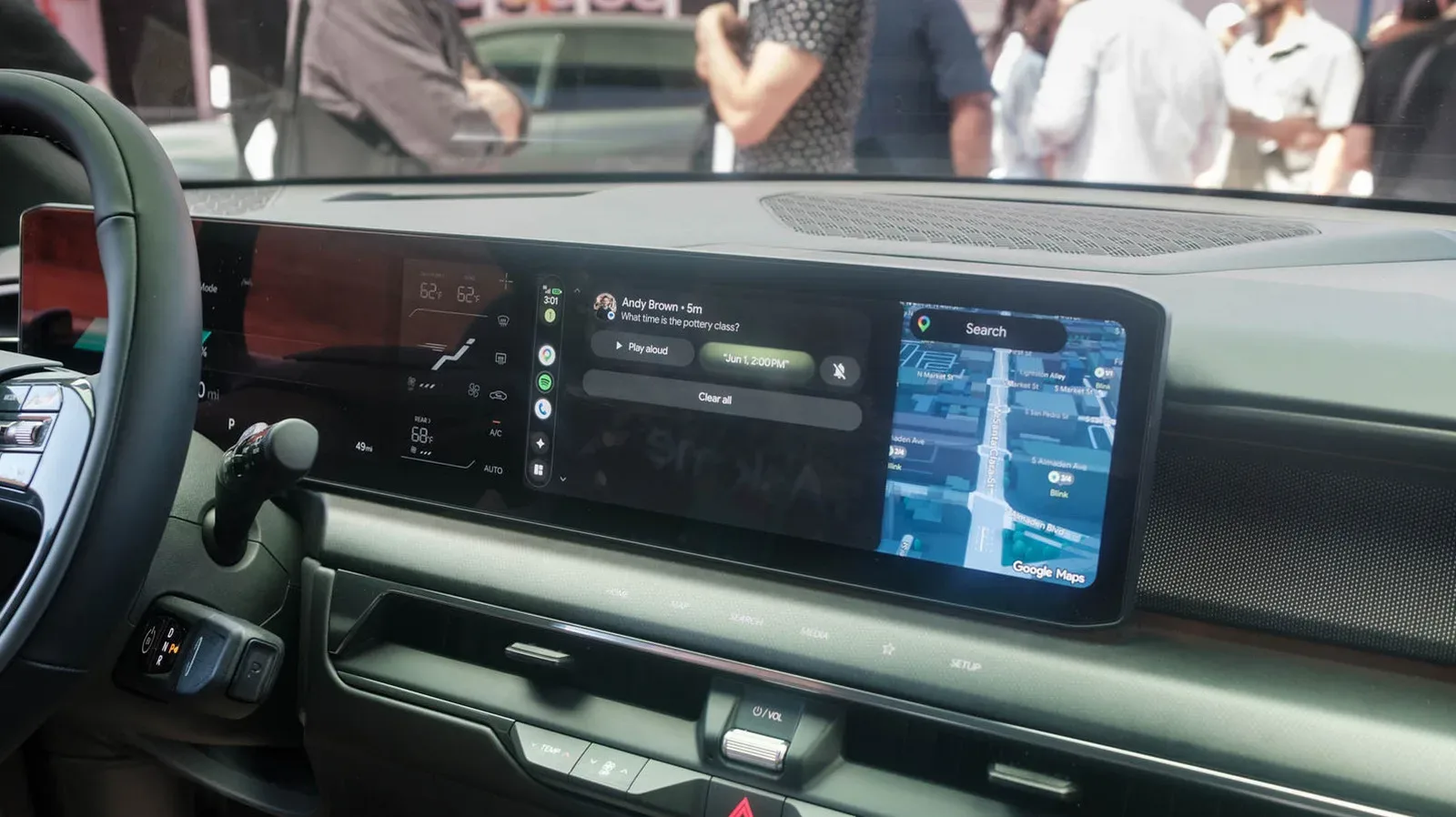 Android Auto dashboard displaying Gemini personal assistant controls
