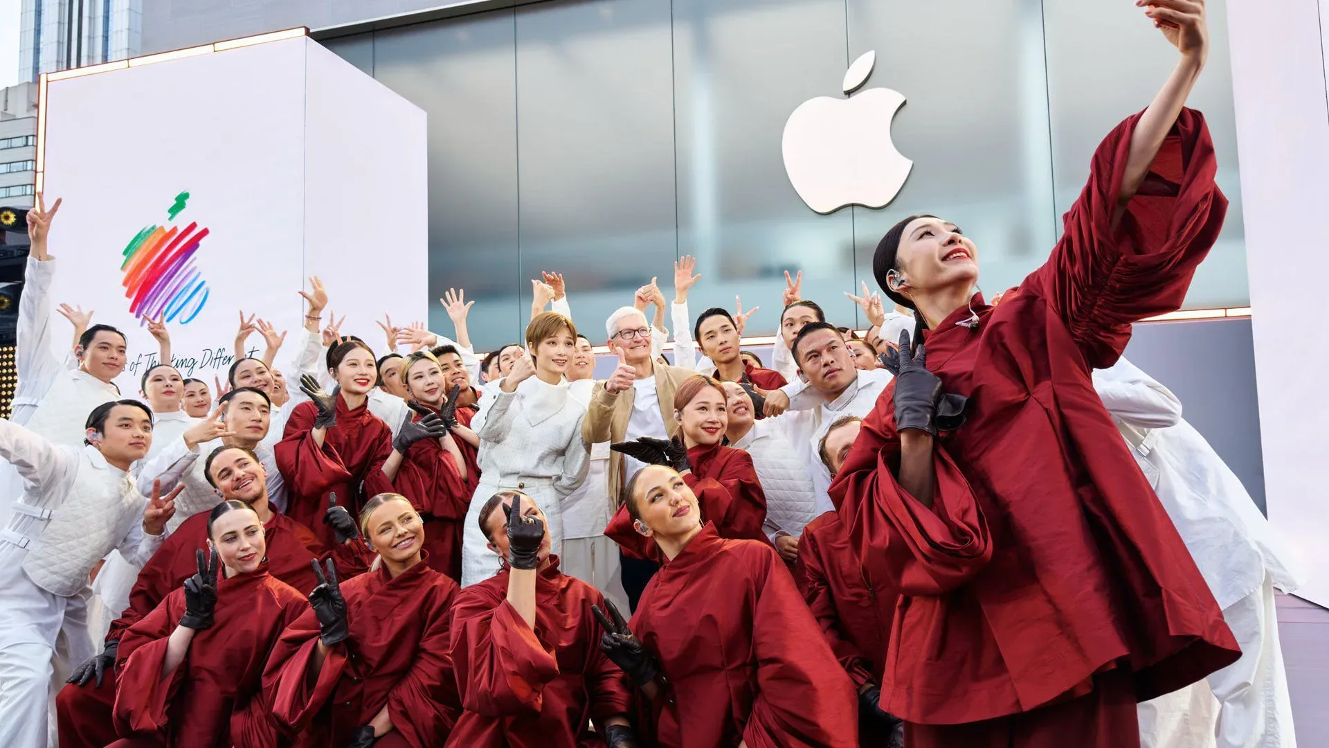 Tim Cook’s Third China Visit of 2026 Puts Apple’s Manufacturing, Retail and iPhone 18 Pro Momentum in Focus