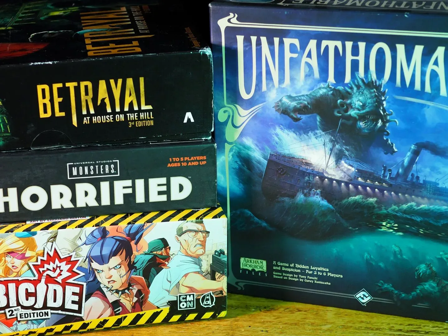 Unfathomable hidden-traitor ocean horror board game