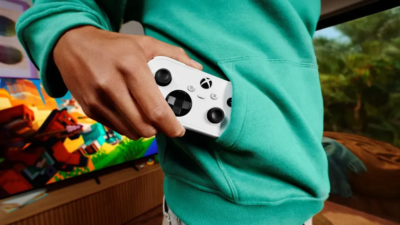 Xbox Nano Controller Promises a Pocket-Size Gamepad for Console, TV and Bluetooth Play